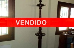 colgar-fustas-vendido